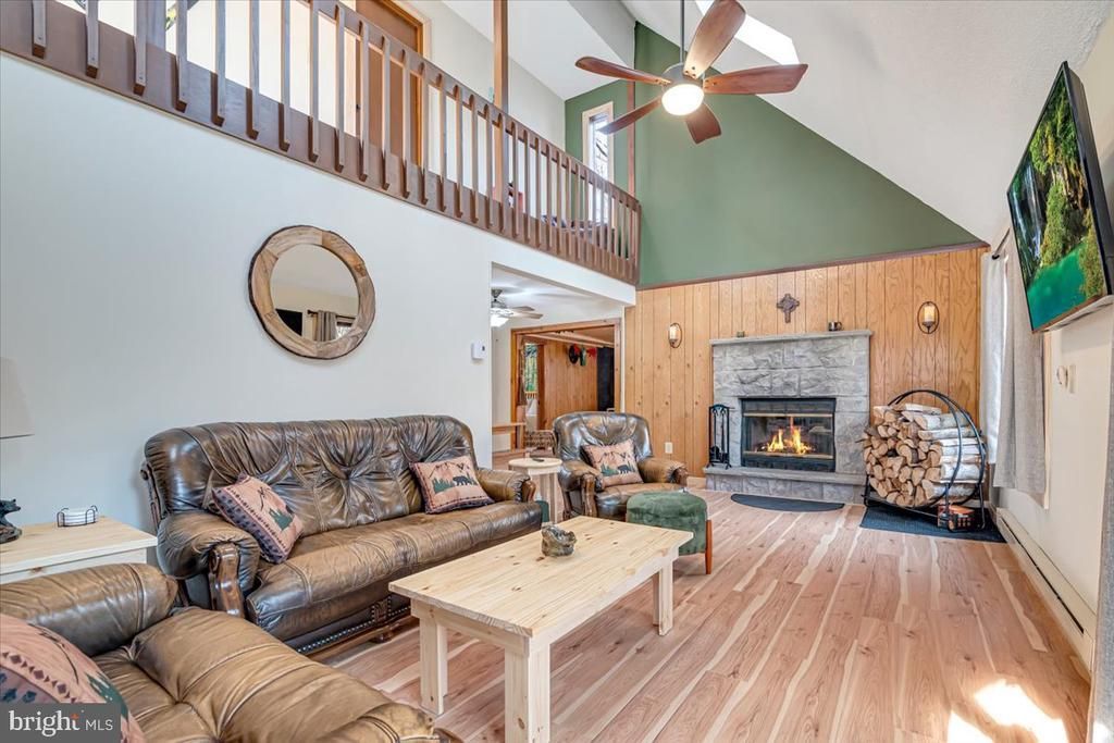 112 MAPLE ROAD, BLAKESLEE, PA 18610