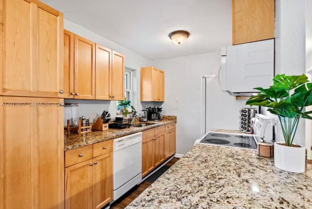 2117 Longwood Rd , Unit N/A, West Palm Beach, FL 33409 Photo