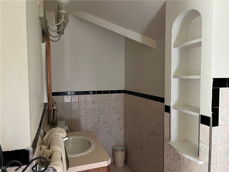 4241 Bexley Boulevard, South Euclid, OH 44121 Photo 8