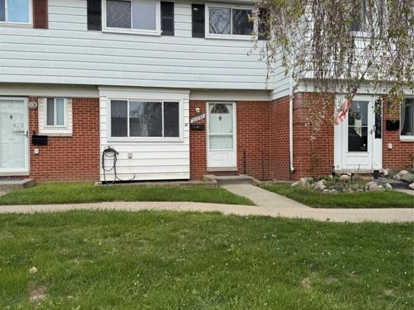 20098 Brian Court, Clinton Twp, MI 48035