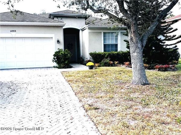 4555 61st Terrace , Vero Beach, FL 32967