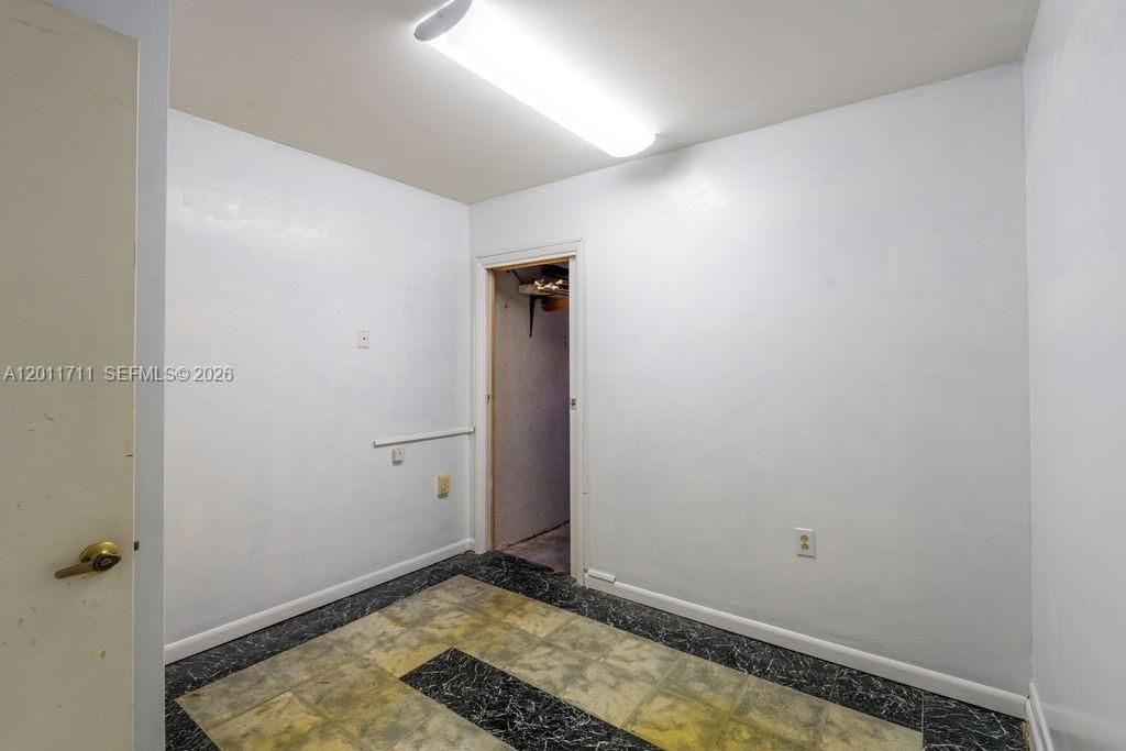 243 NE 212th Ter, Miami, FL 33179 Photo