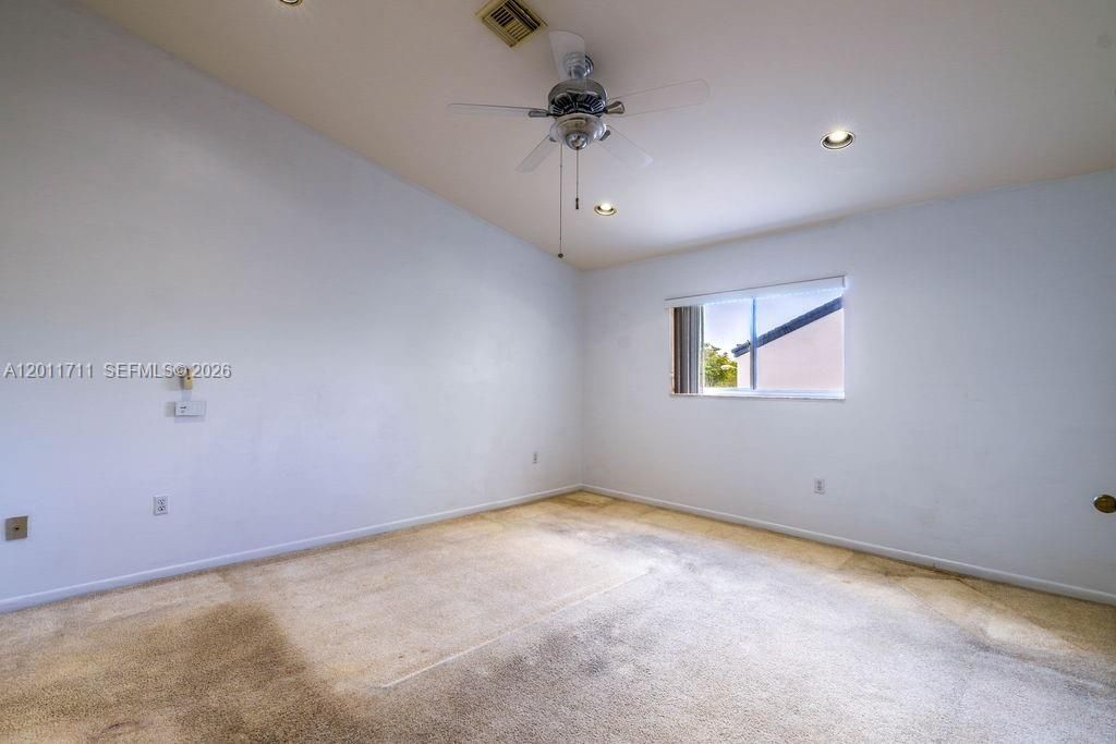 243 NE 212th Ter, Miami, FL 33179 Photo