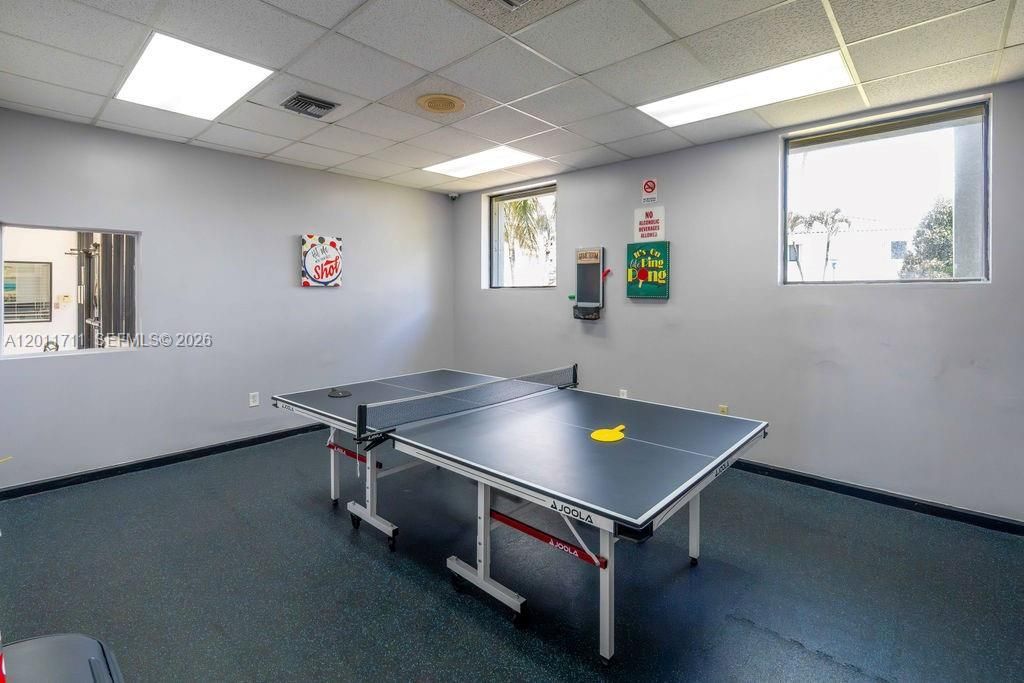 243 NE 212th Ter, Miami, FL 33179 Photo