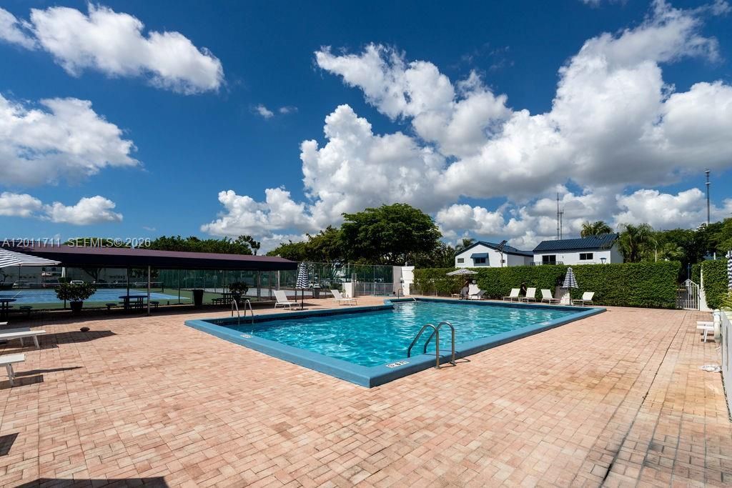243 NE 212th Ter, Miami, FL 33179 Photo