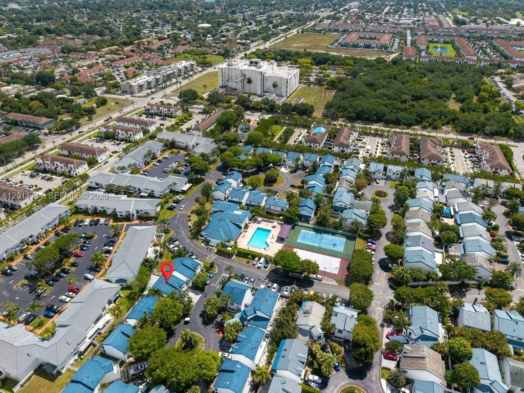243 NE 212th Ter, Miami, FL 33179 Photo