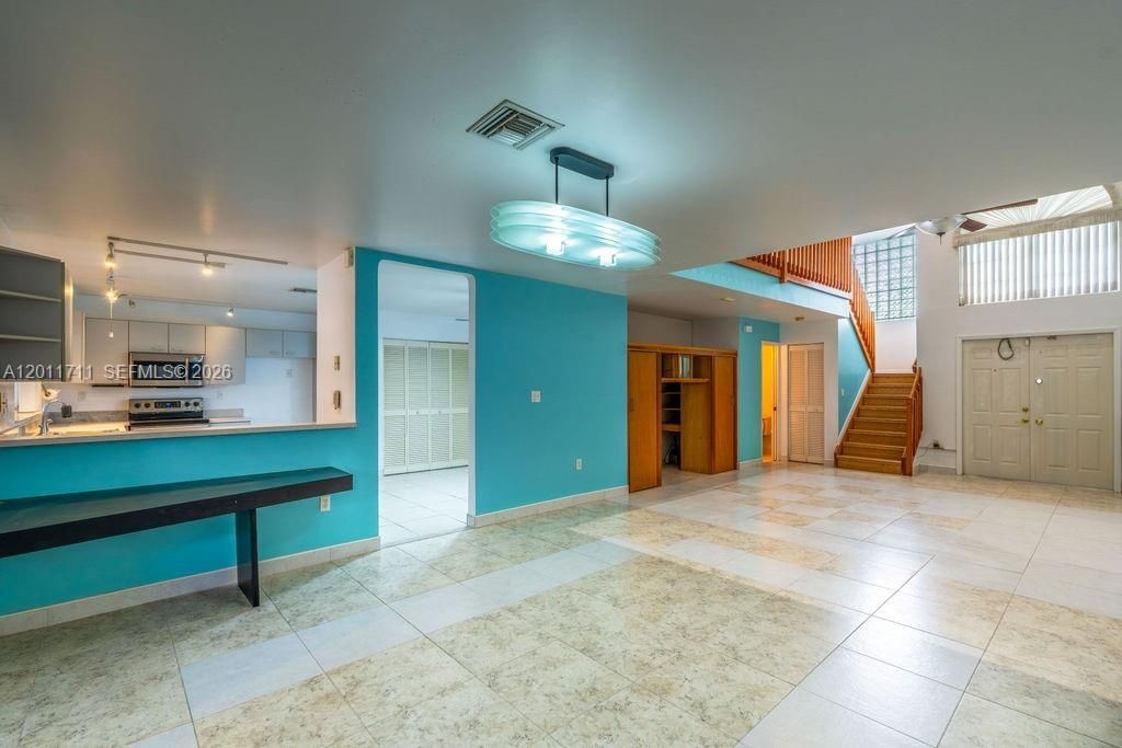 243 NE 212th Ter, Miami, FL 33179 Photo