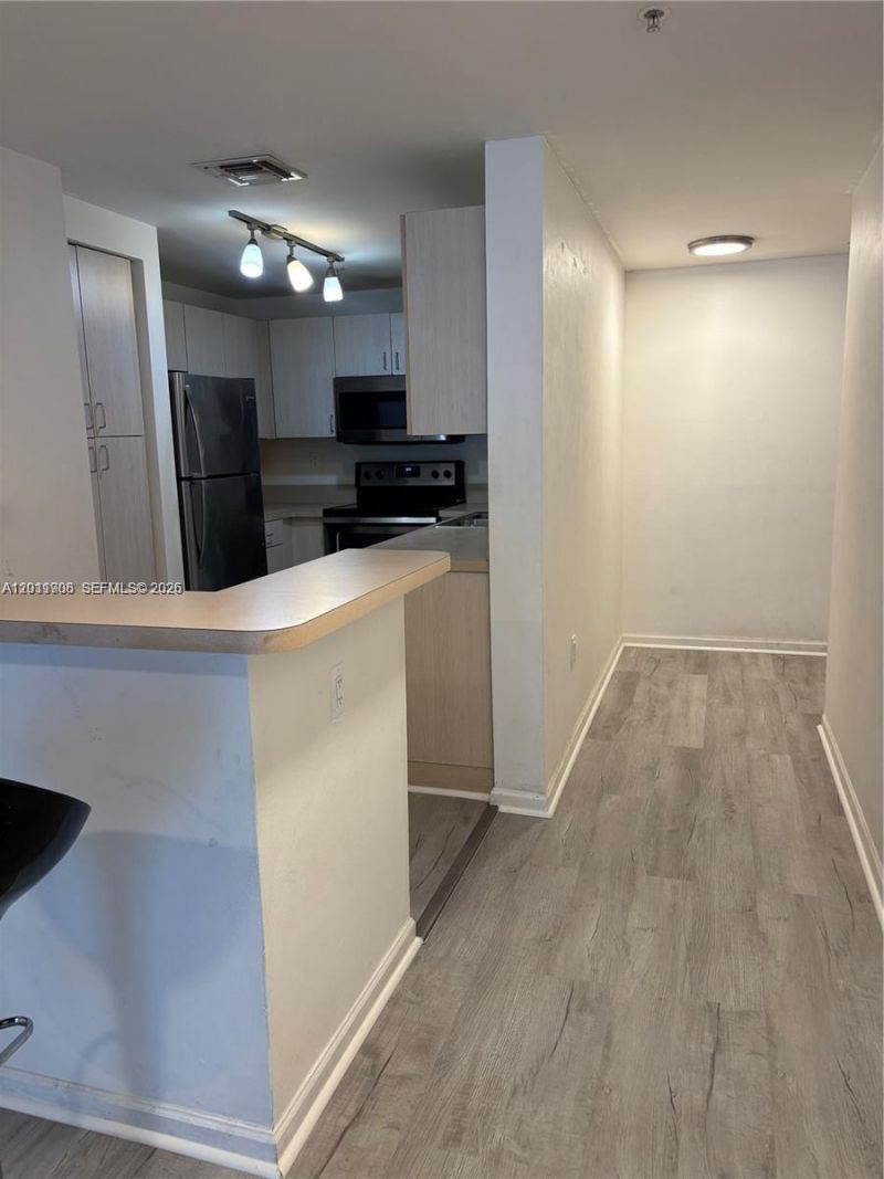 185 SE 14th Ter , Unit 603, Miami, FL 33131 Photo