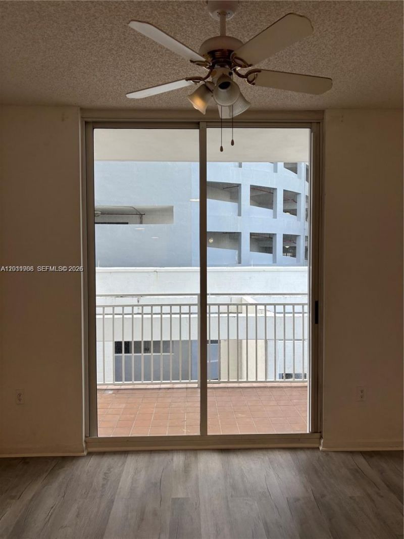185 SE 14th Ter , Unit 603, Miami, FL 33131 Photo