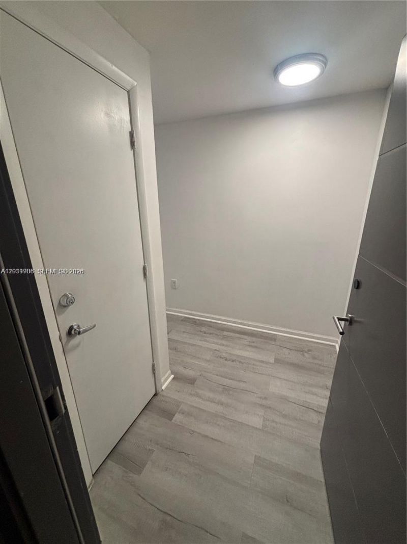 185 SE 14th Ter , Unit 603, Miami, FL 33131 Photo