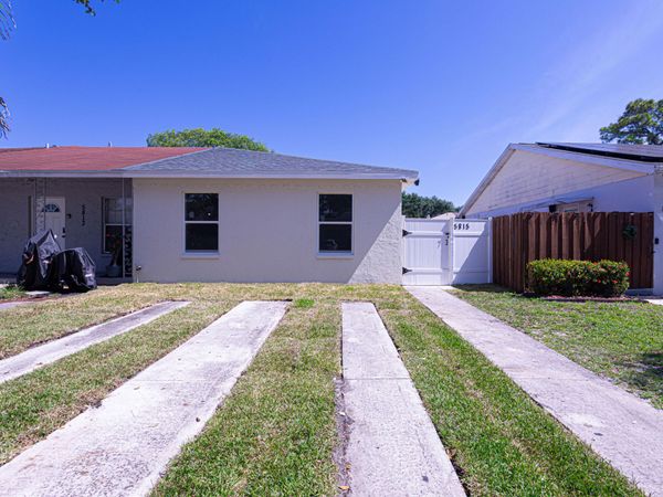 5815 S 38th Street, Greenacres, FL 33463