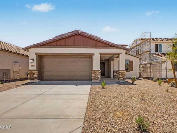 2853 E Mecklenburg Way, San Tan Valley, AZ 85143