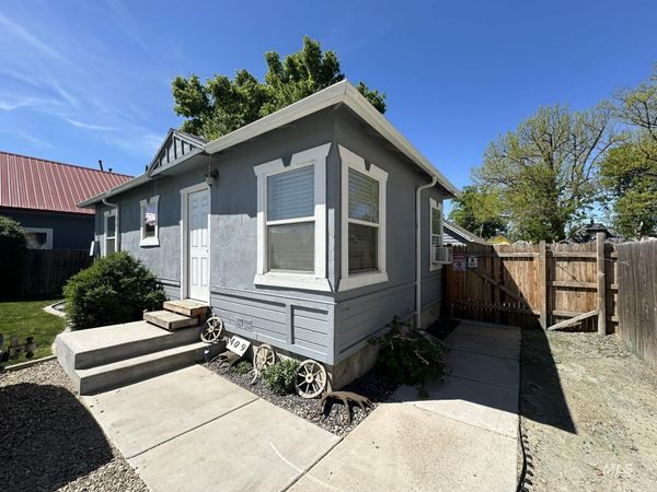 409 N 7th Street, Payette, ID 83661