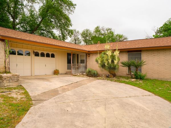 12714 Moss Hollow, Live Oak, TX 78233
