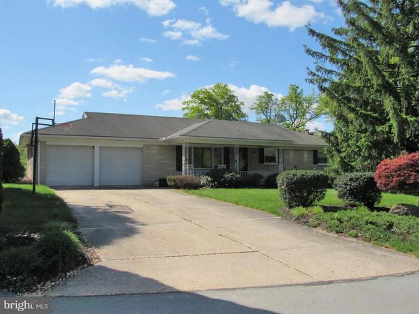 2013 BLACK OAK DRIVE , RED LION, PA 17356