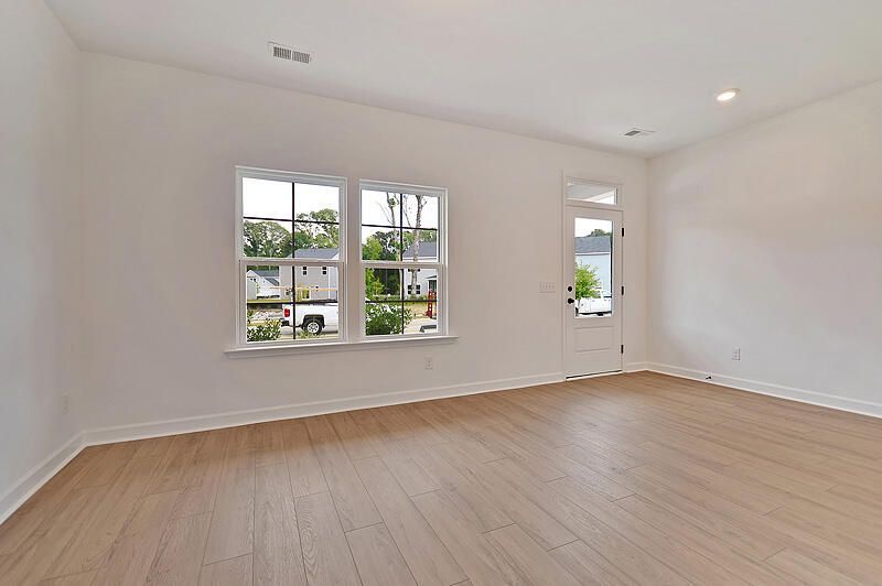 2074 Lavender Bloom Road Photo 17