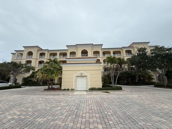 11 W Harbour Isle Dr W W, Unit 105, Fort Pierce, FL 34949