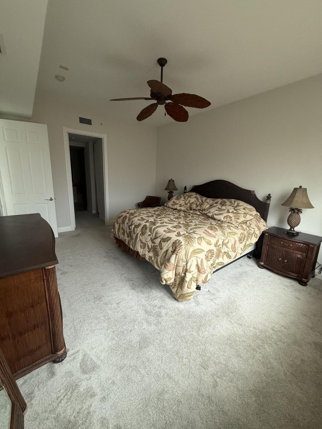 11 W Harbour Isle Dr W W, Unit 105, Fort Pierce, FL 34949 Photo