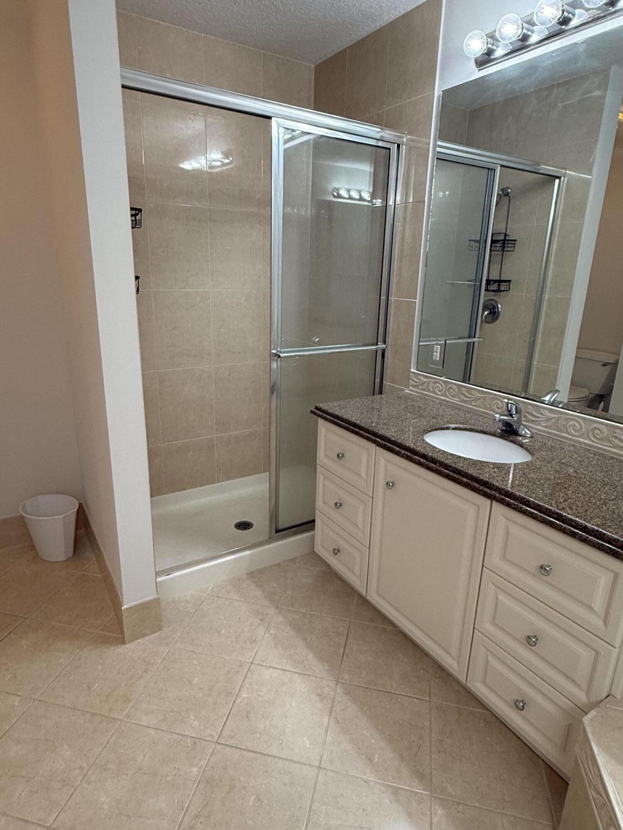 11 W Harbour Isle Dr W W, Unit 105, Fort Pierce, FL 34949 Photo