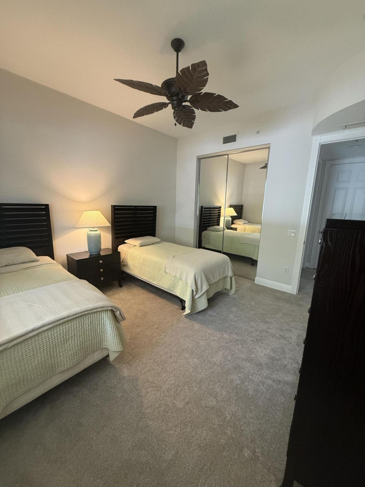 11 W Harbour Isle Dr W W, Unit 105, Fort Pierce, FL 34949 Photo