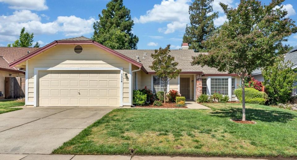 1514 Deerfield Cir, Roseville, CA 95747 Photo