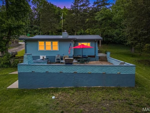 196 North Lake Drive, Hillsboro, MO 63050