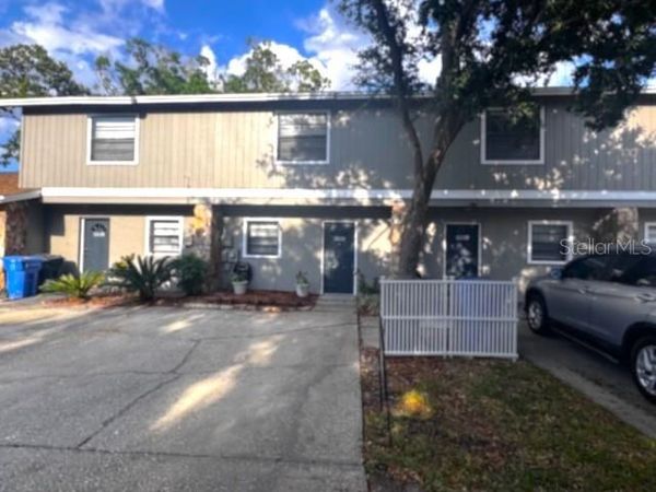 10128 LAKE OAK CIRCLE , TAMPA, FL 33624