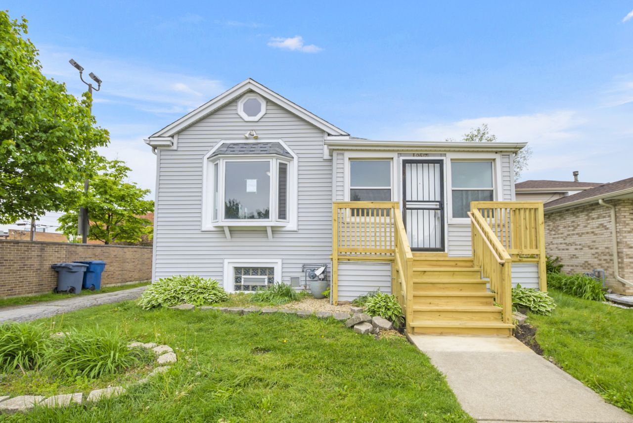 9517 S Merrimac Avenue, Oak Lawn, IL 60453 Main Photo