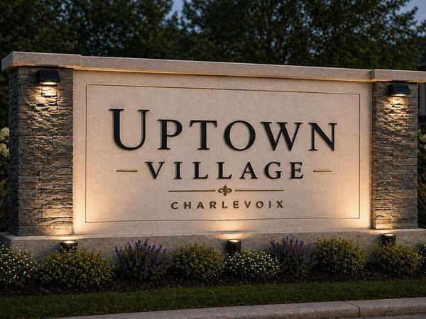 12 Uptown Lane, Unit 10, Charlevoix, MI 49720