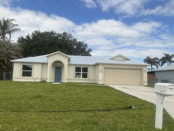 2574 SE Richmond Street, Port St. Lucie, FL 34952