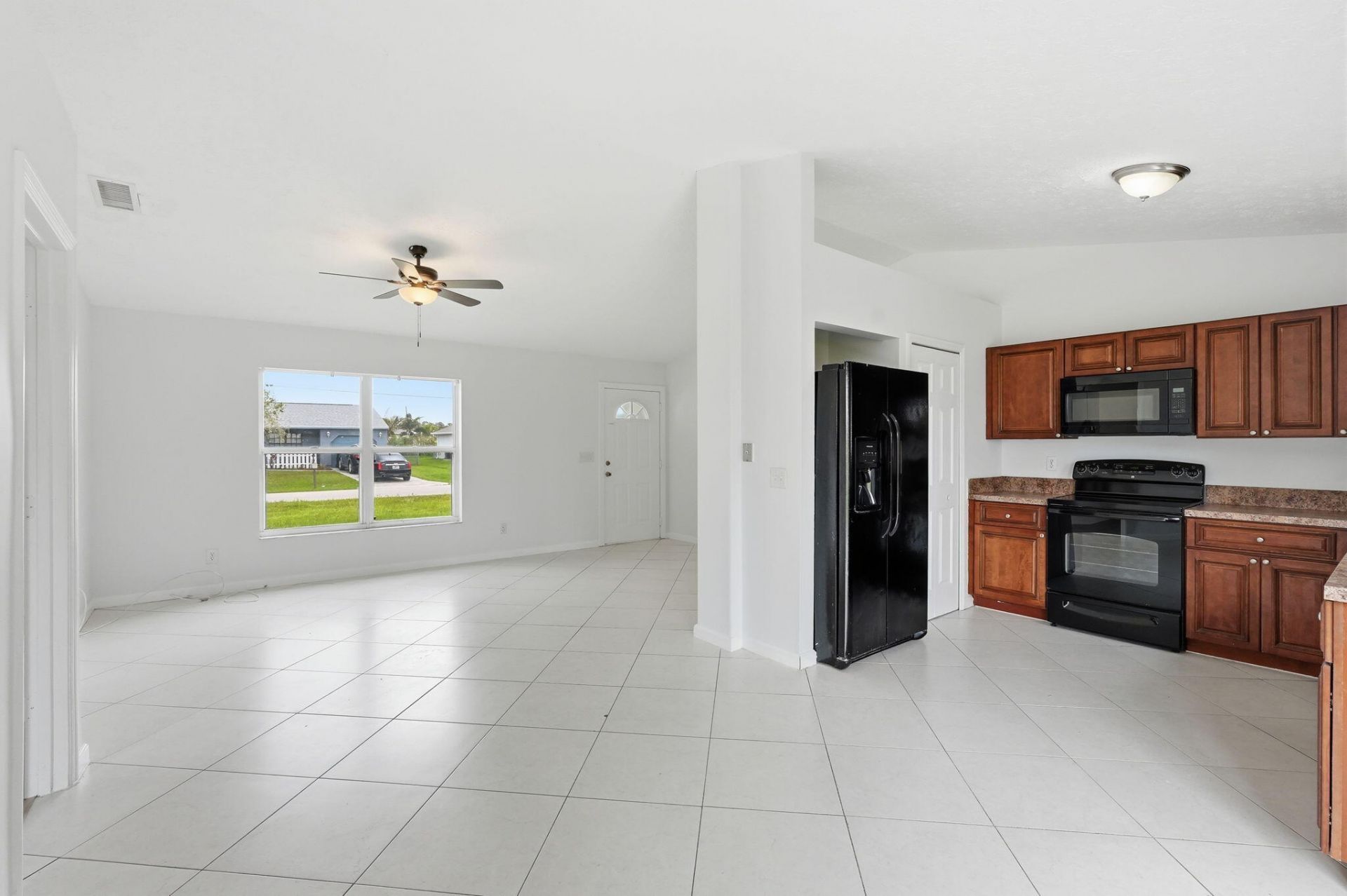 2574 SE Richmond Street, Port Saint Lucie, FL 34952 Photo