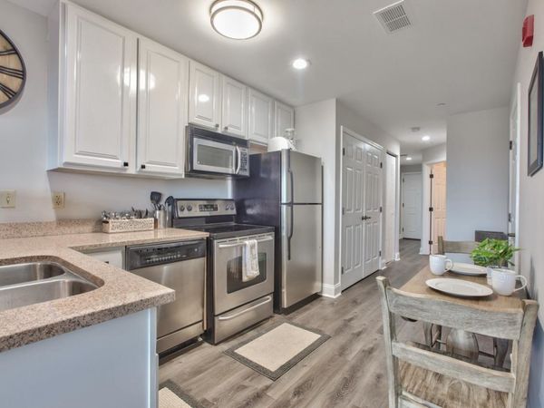 215 W College Avenue, Unit 305, Tallahassee, FL 32301