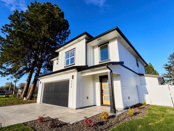 934 S Almond St, Nampa, ID 83686