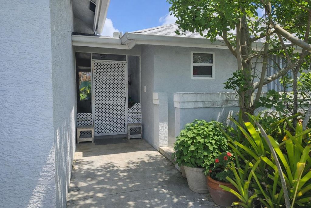 101 SW Meade Circle, Port Saint Lucie, FL 34953 Photo