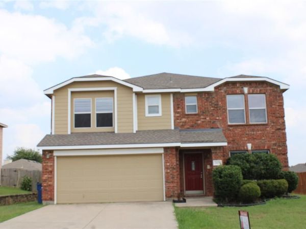 2435 Castle Pines Drive, Burleson, TX 76028