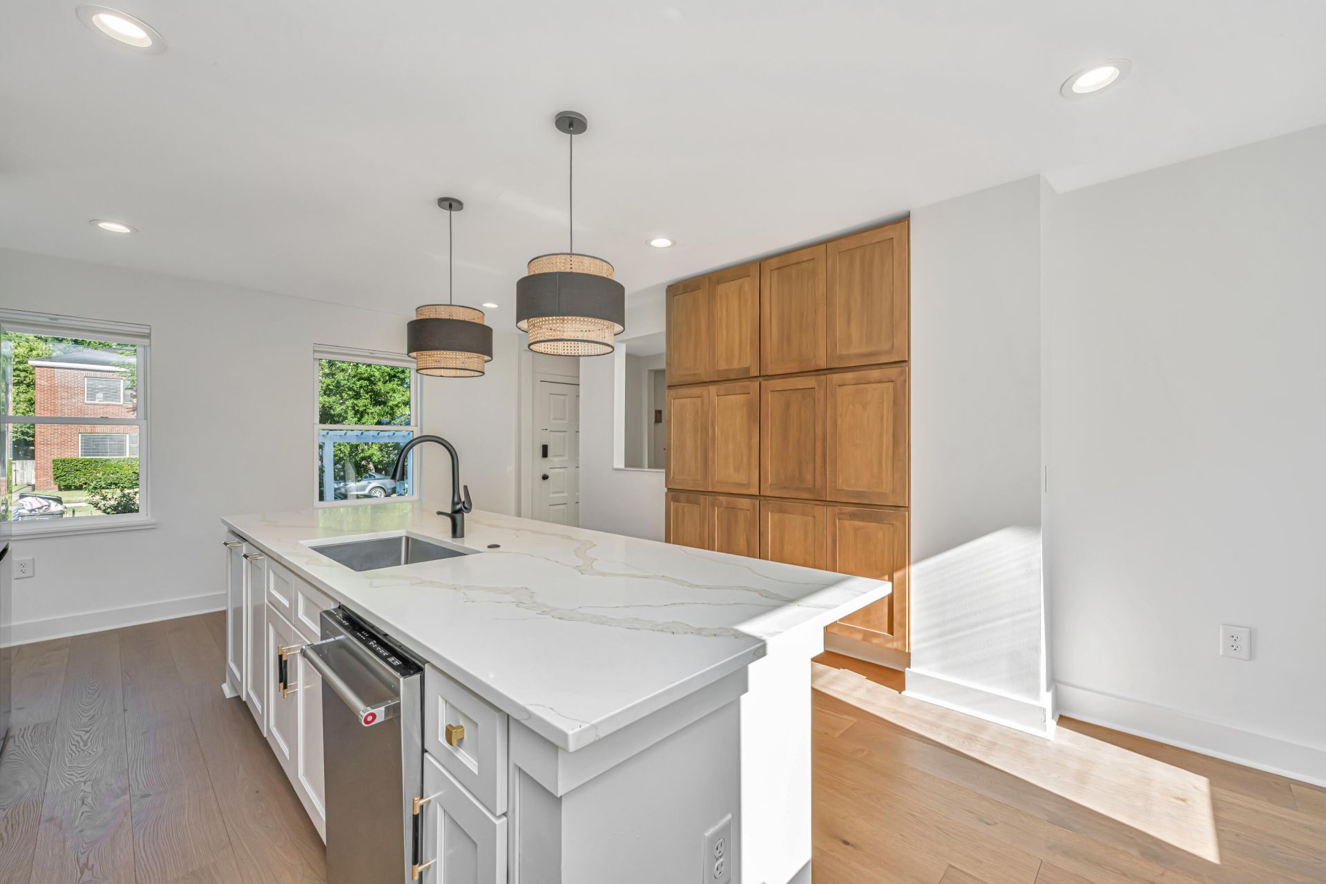 928 Ashley Avenue Photo 8
