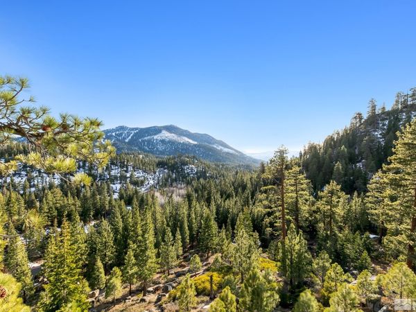 332 Barton Drive, Stateline, NV 89449