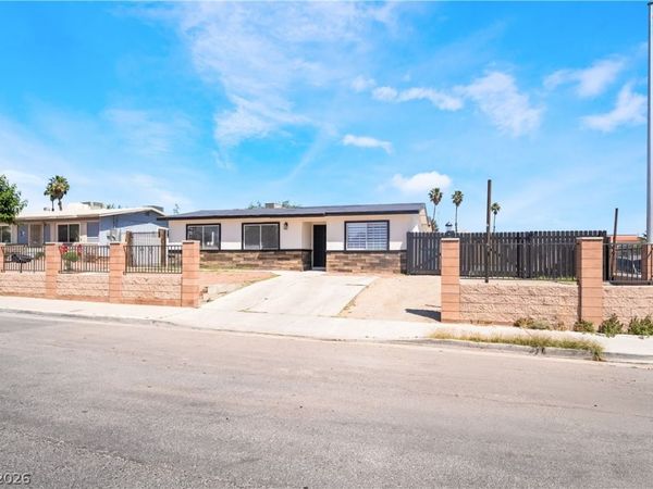 6160 Newville Avenue, Las Vegas, NV 89103