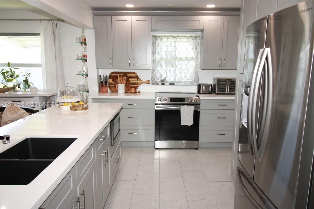 1511 Alfred Dr , Boynton Beach, FL 33426 Photo