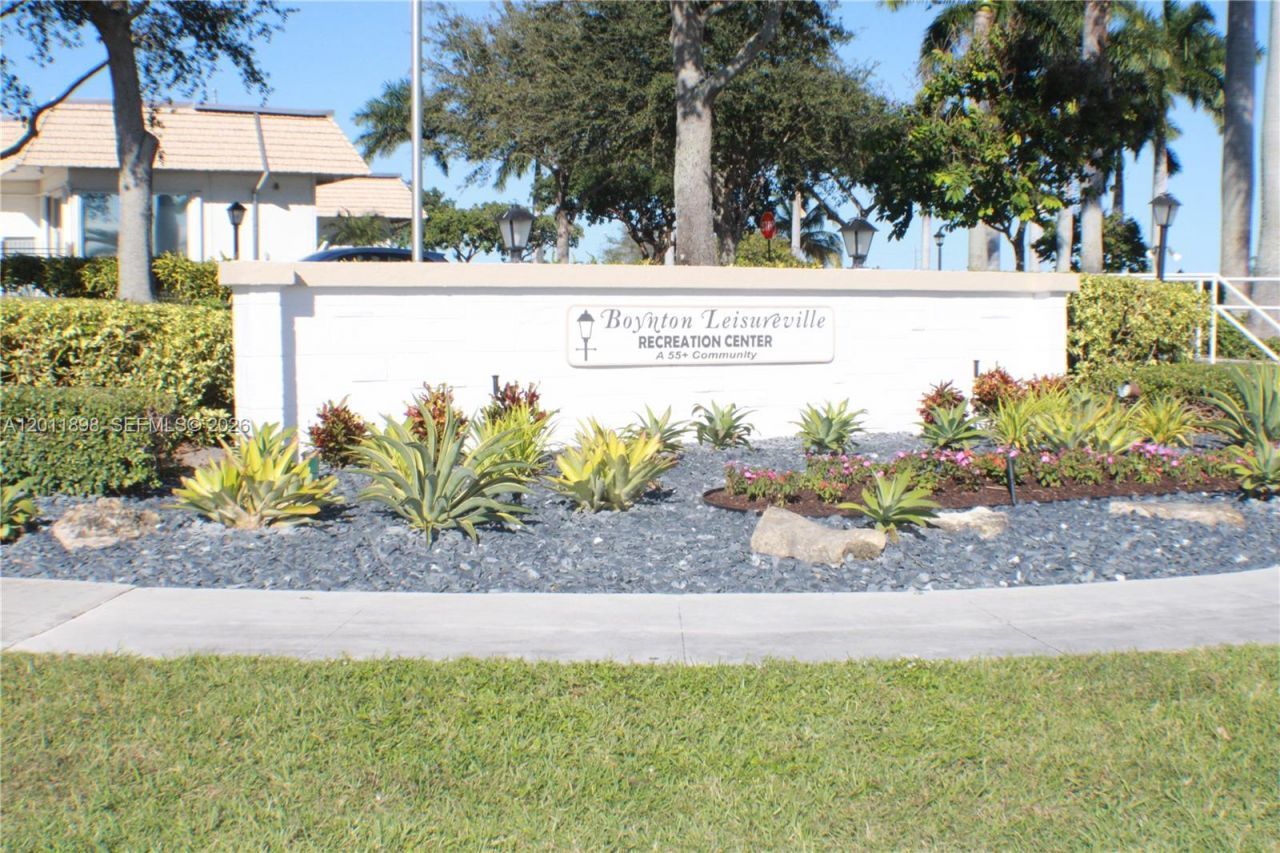 1511 Alfred Dr , Boynton Beach, FL 33426 Photo