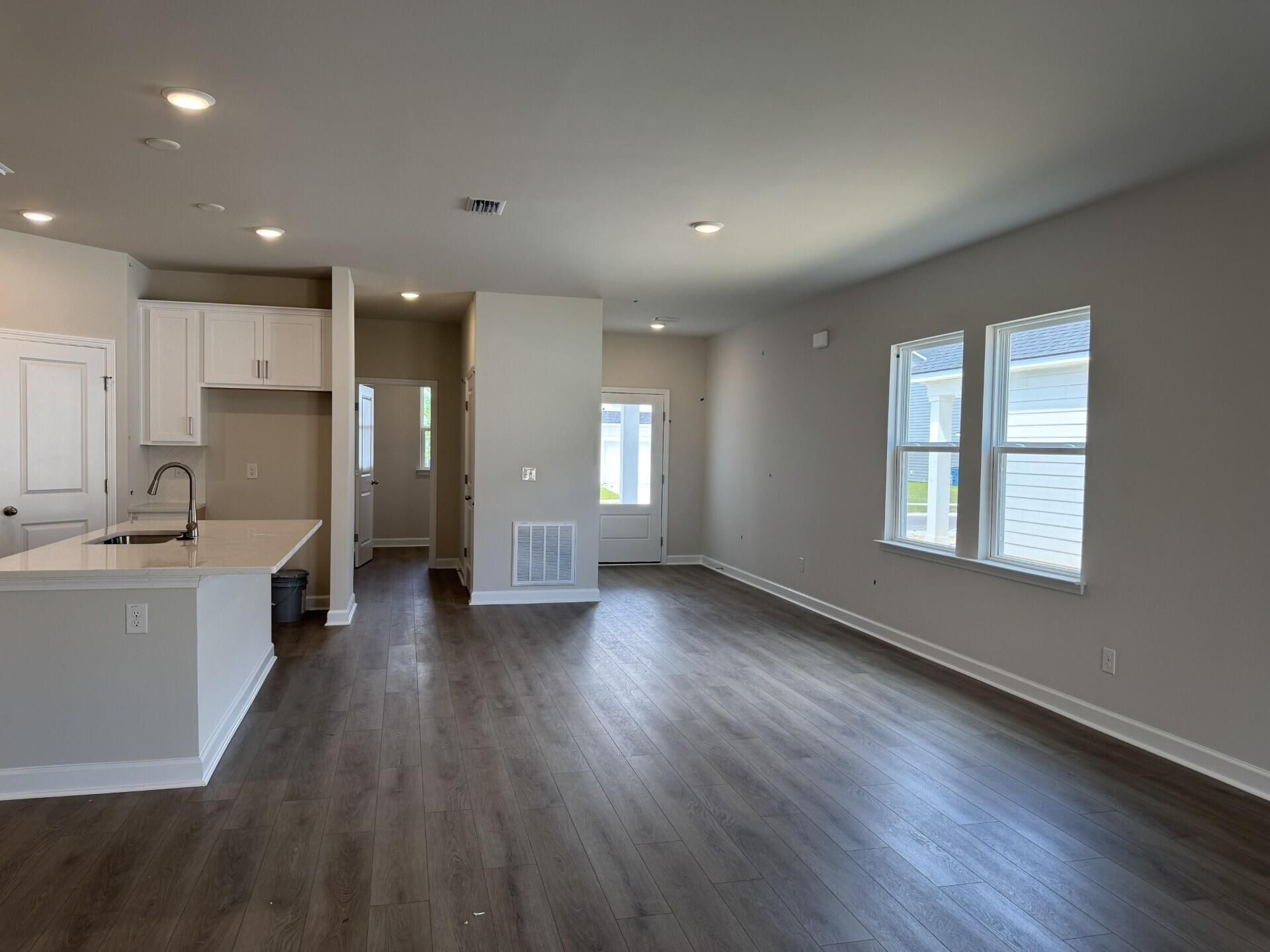 4012 Lemon Grass Lane Photo 6