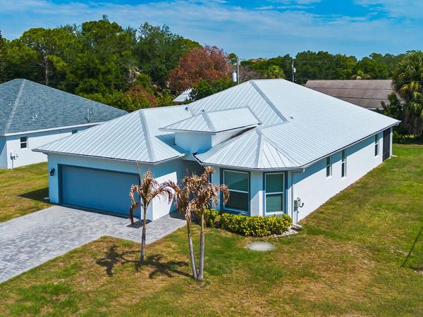 1925 SW Michelangelo Avenue, Port St. Lucie, FL 34953