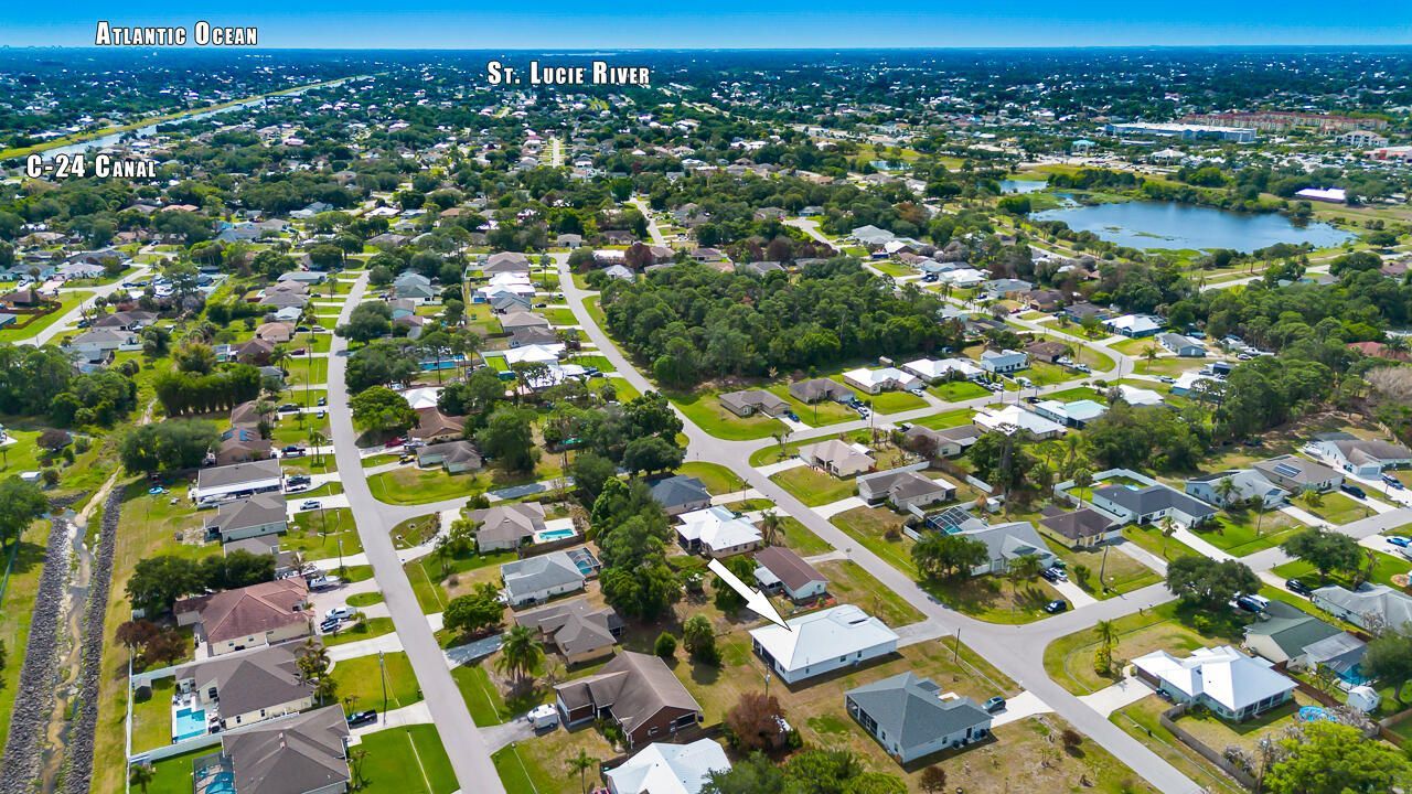 1925 SW Michelangelo Avenue, Port Saint Lucie, FL 34953 Photo