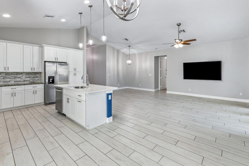 1925 SW Michelangelo Avenue, Port Saint Lucie, FL 34953 Photo