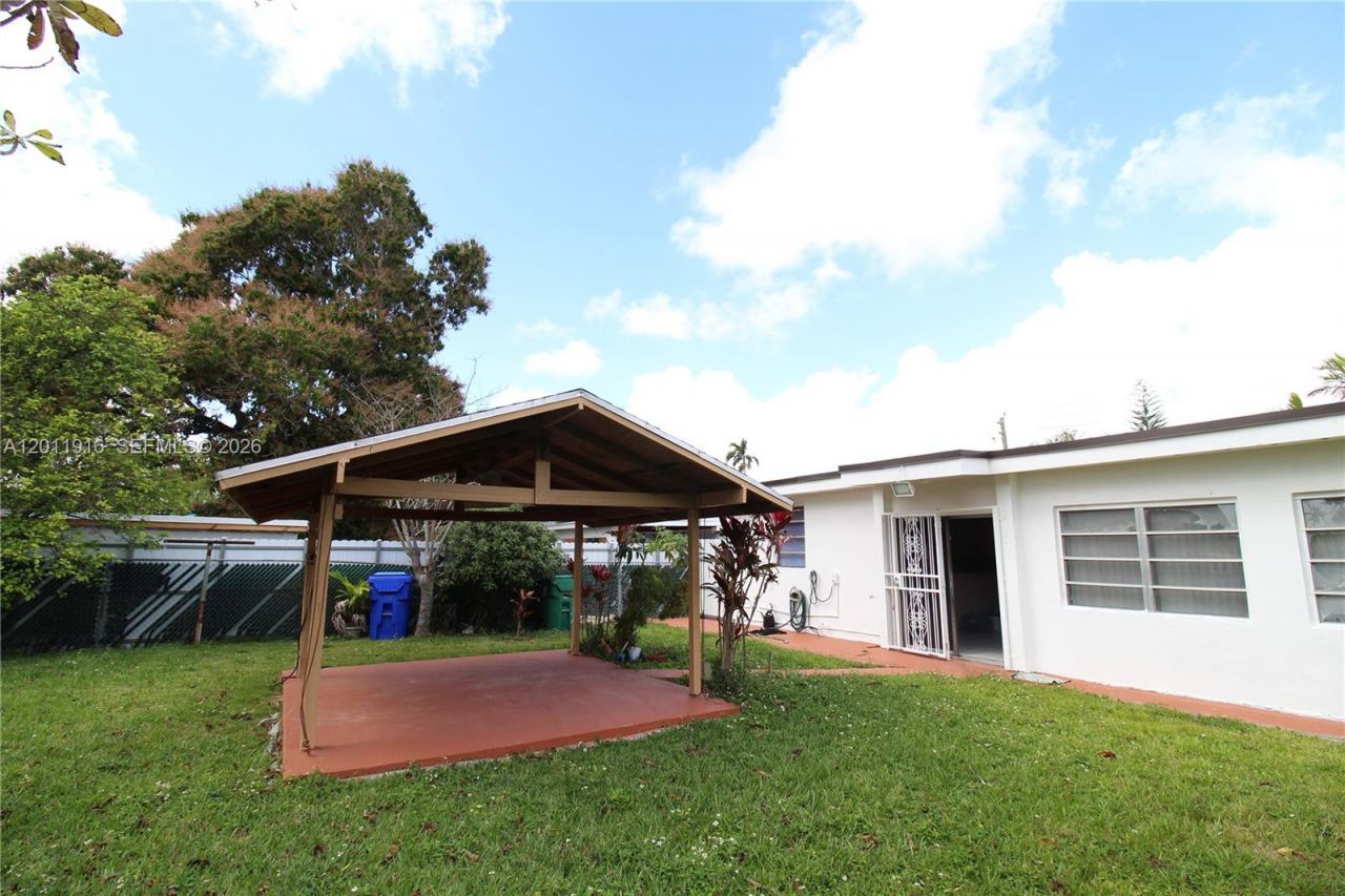 5580 SW 2nd St , Unit 1, Miami, FL 33134 Photo
