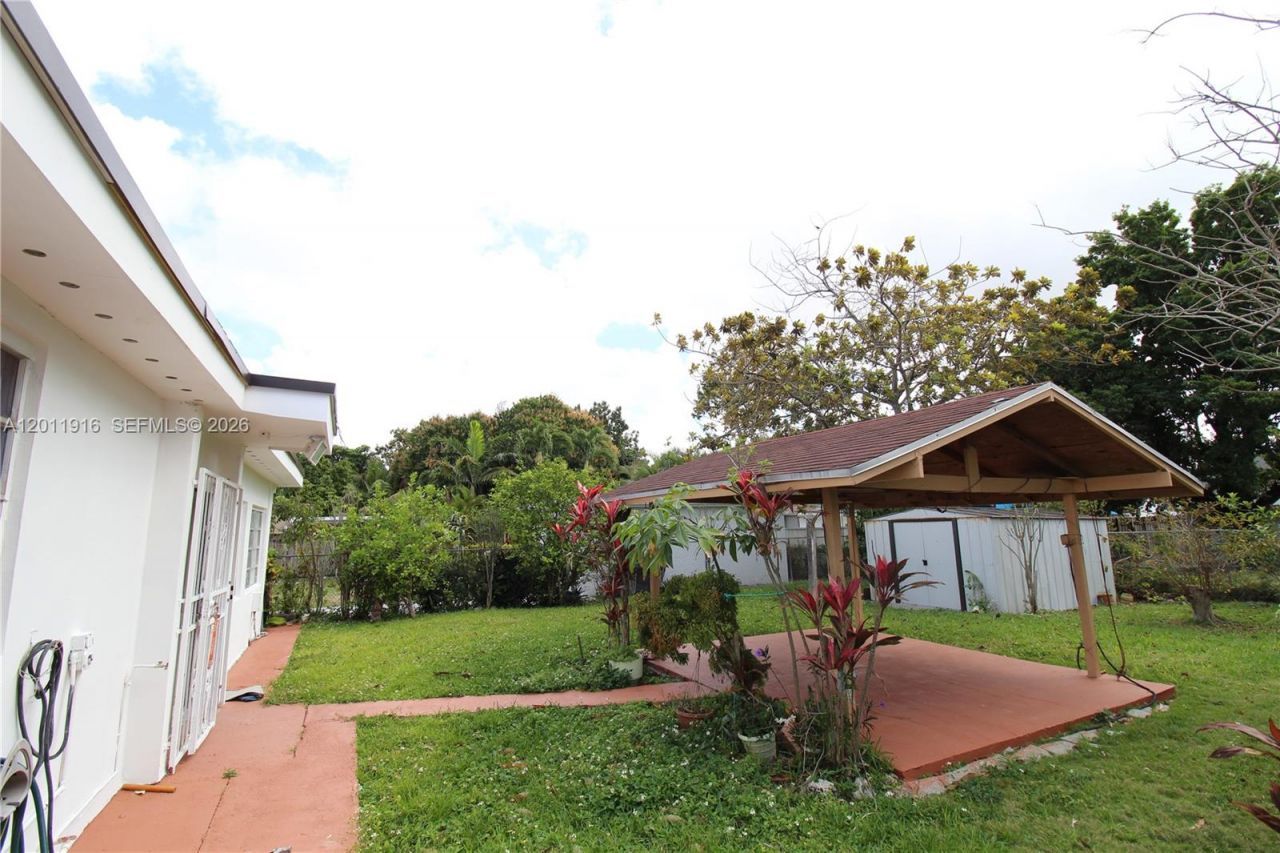 5580 SW 2nd St , Unit 1, Miami, FL 33134 Photo