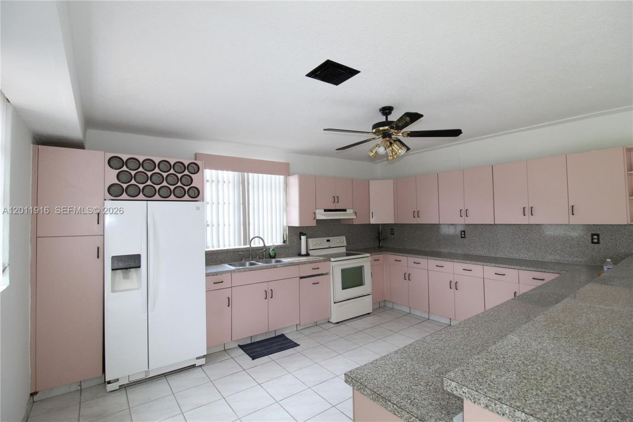 5580 SW 2nd St , Unit 1, Miami, FL 33134 Photo
