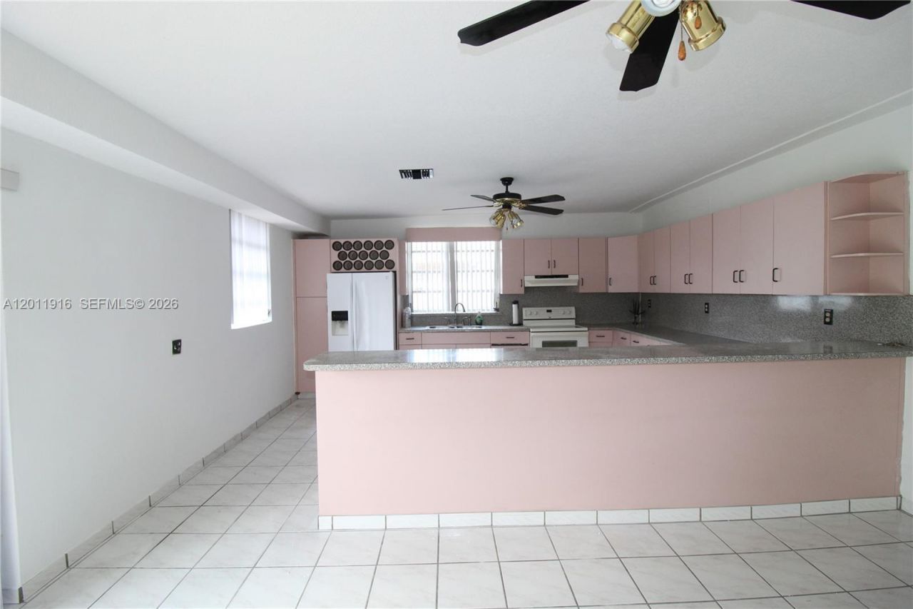 5580 SW 2nd St , Unit 1, Miami, FL 33134 Photo