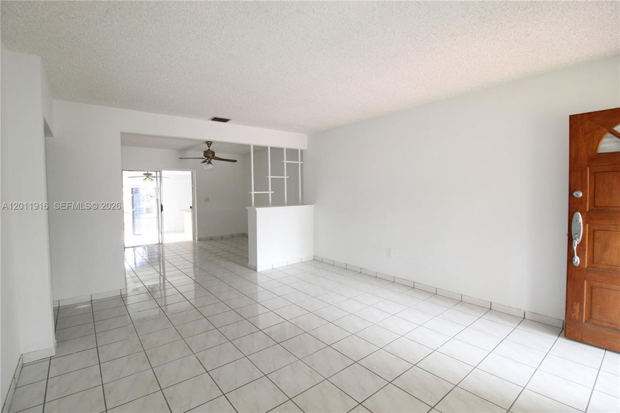 5580 SW 2nd St , Unit 1, Miami, FL 33134 Photo