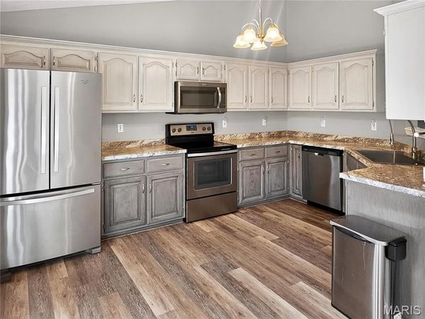 110 Sawmill Road , St Robert, MO 65584